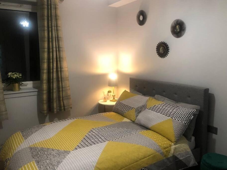 אדינבורו Royal Mile Famous Canongate Flat מראה חיצוני תמונה