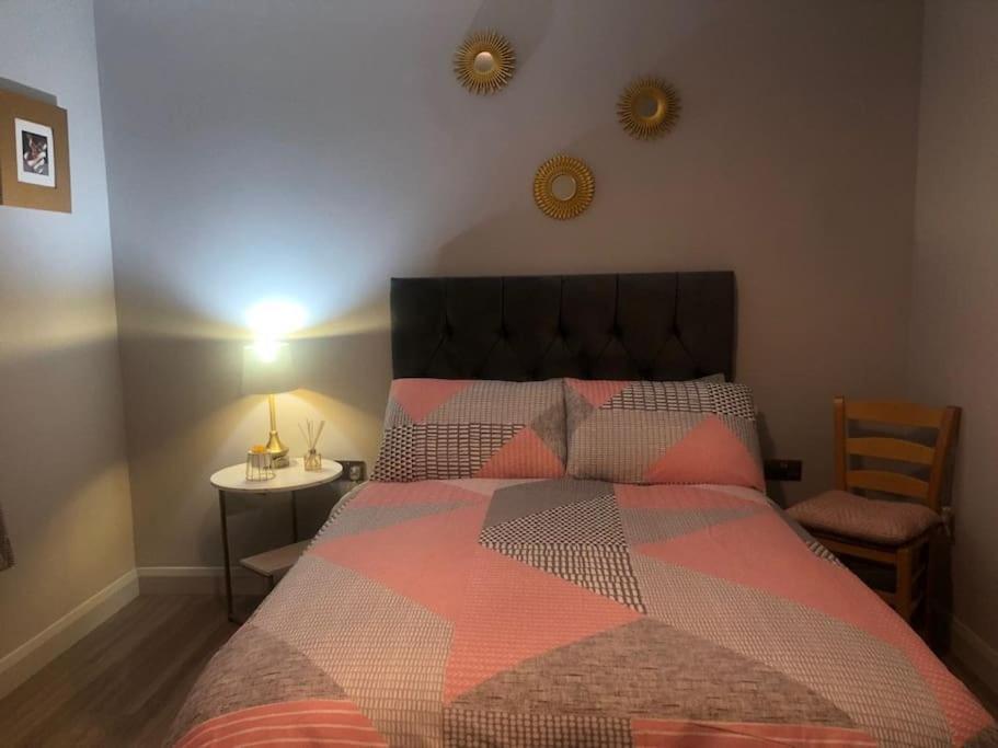 אדינבורו Royal Mile Famous Canongate Flat מראה חיצוני תמונה