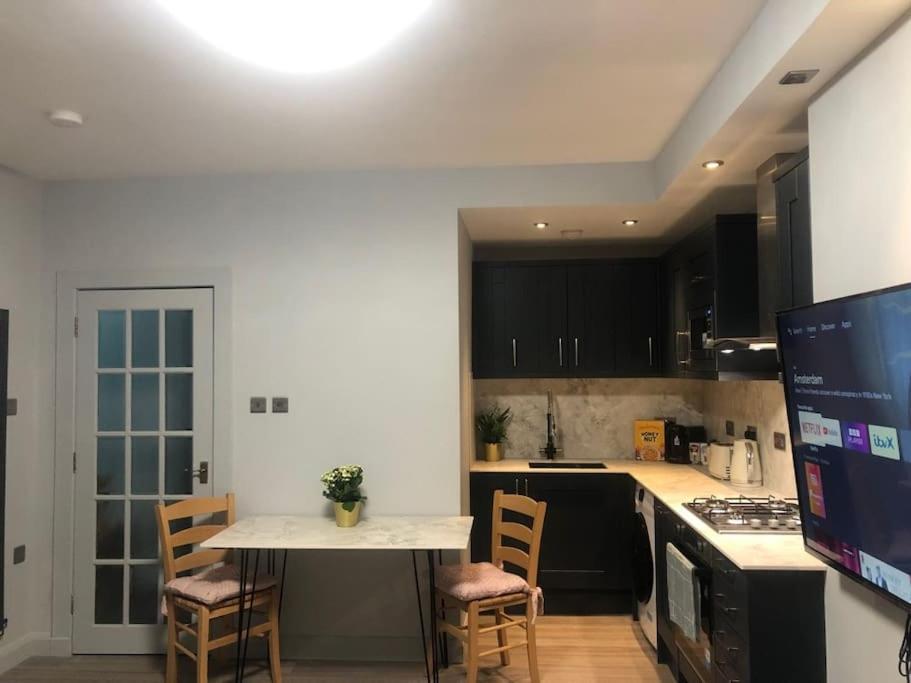 אדינבורו Royal Mile Famous Canongate Flat מראה חיצוני תמונה